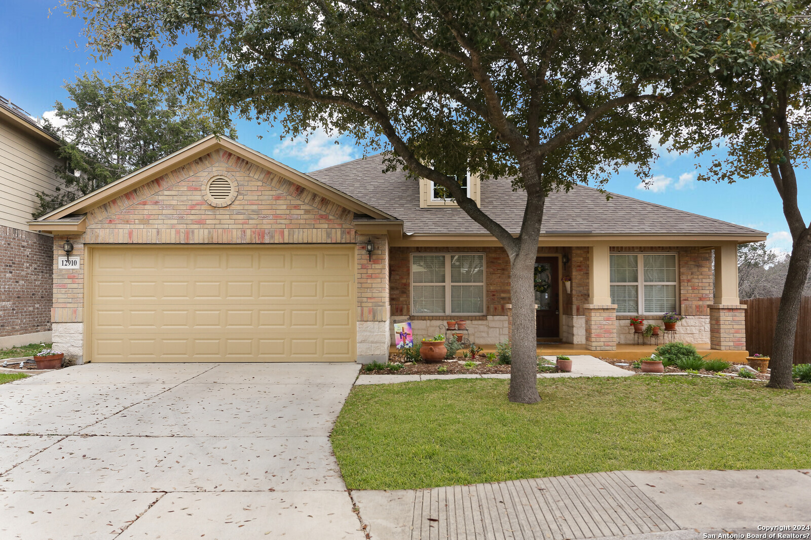 12910 Essen Forest Helotes TX 78023
