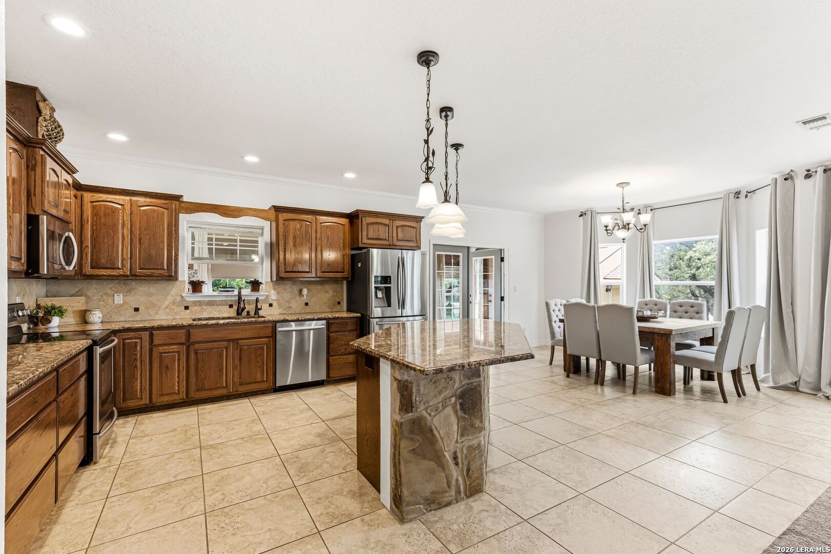 215 And Lot 55 Golden Oaks Helotes TX 78023
