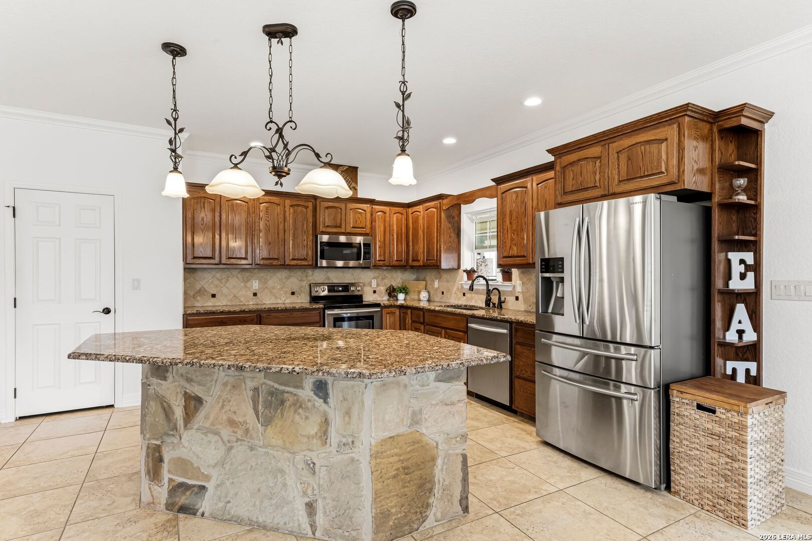 215 And Lot 55 Golden Oaks Helotes TX 78023