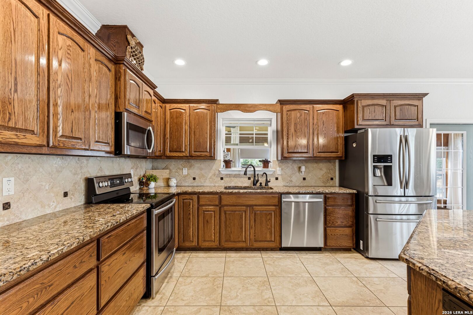 215 And Lot 55 Golden Oaks Helotes TX 78023