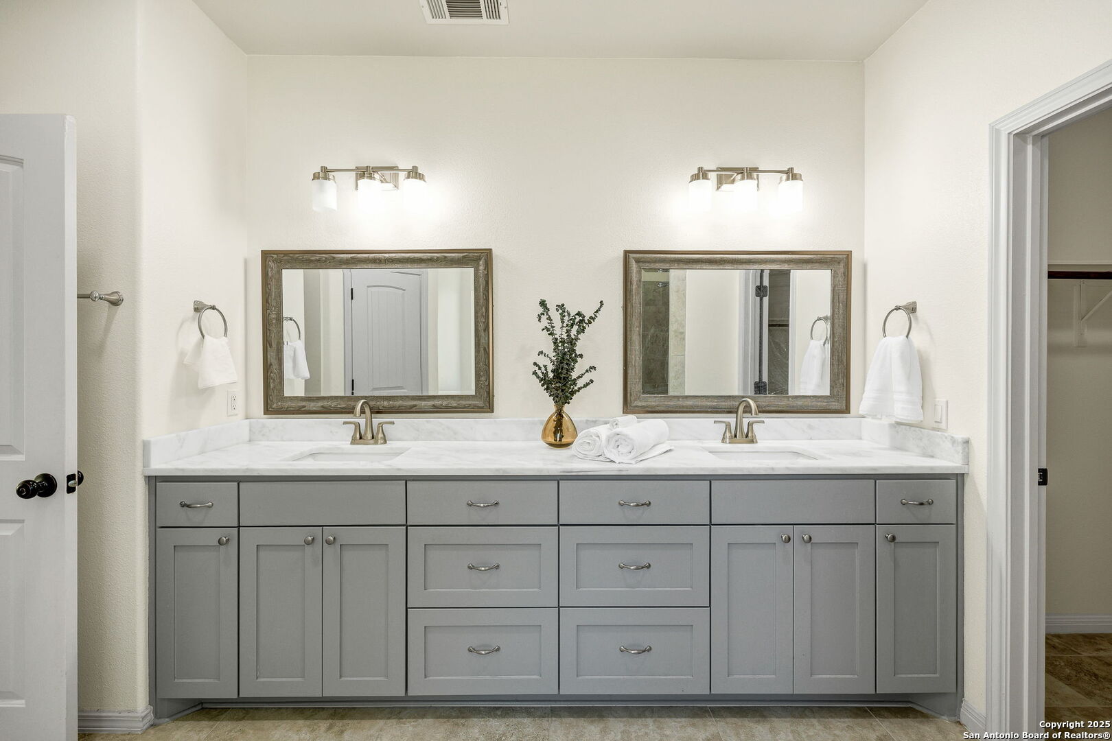913 Long Meadow Spring Branch TX 78070