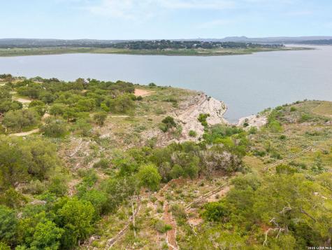 2135 Lakeview Canyon Lake TX 78133