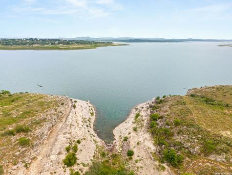 2135 Lakeview Canyon Lake TX 78133