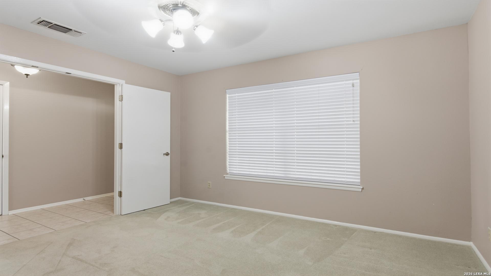 1702 Chestnut Street Floresville TX 78114