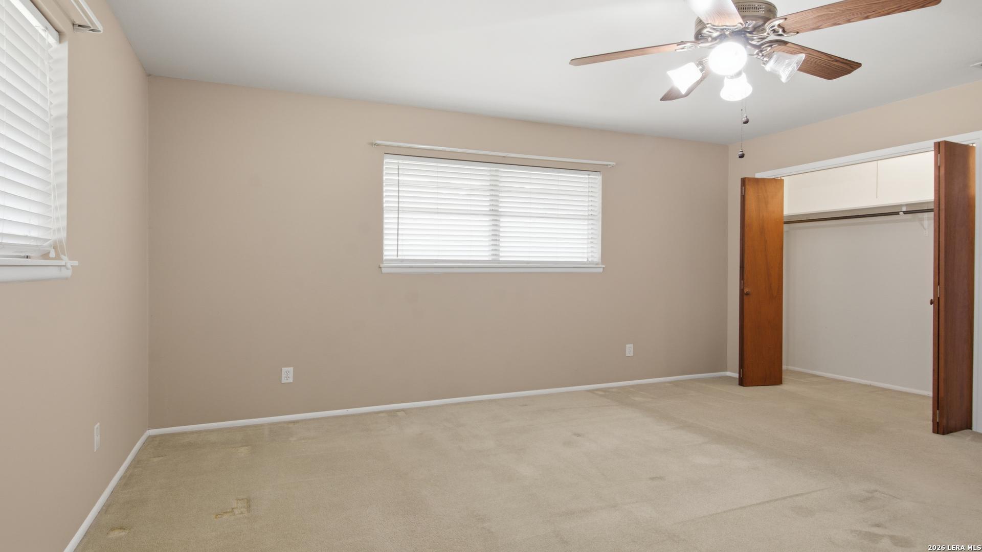 1702 Chestnut Street Floresville TX 78114
