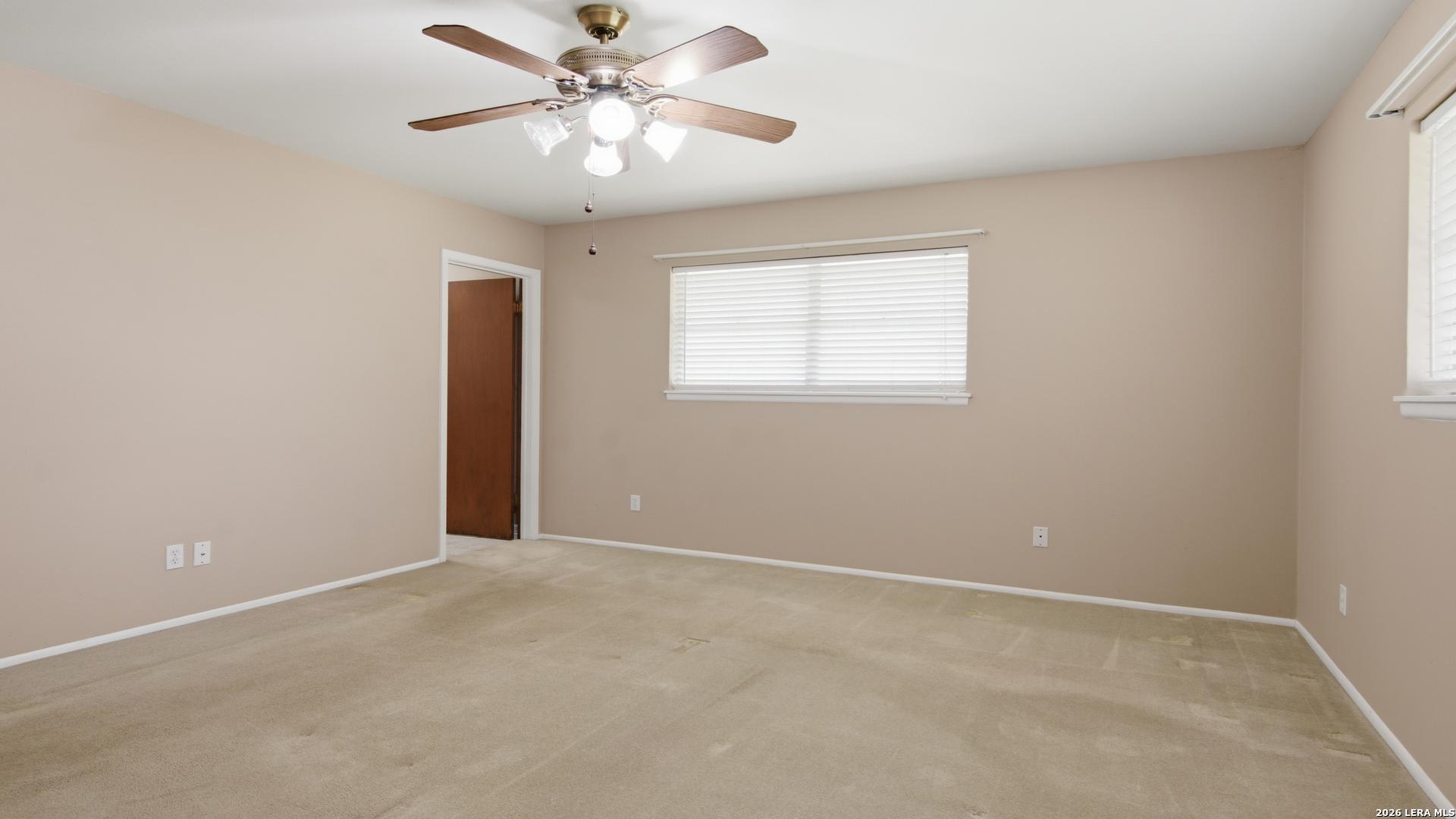1702 Chestnut Street Floresville TX 78114