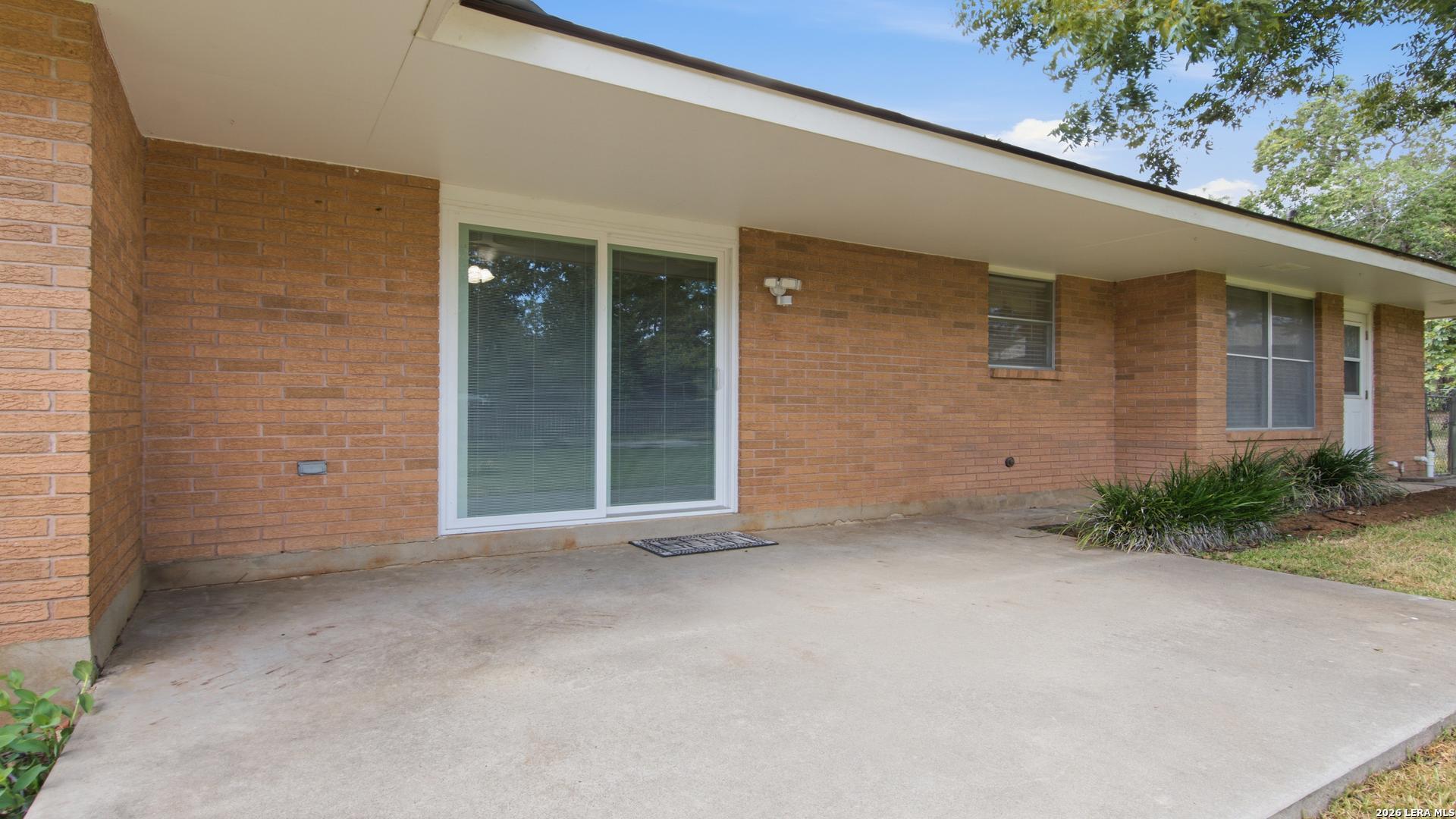 1702 Chestnut Street Floresville TX 78114