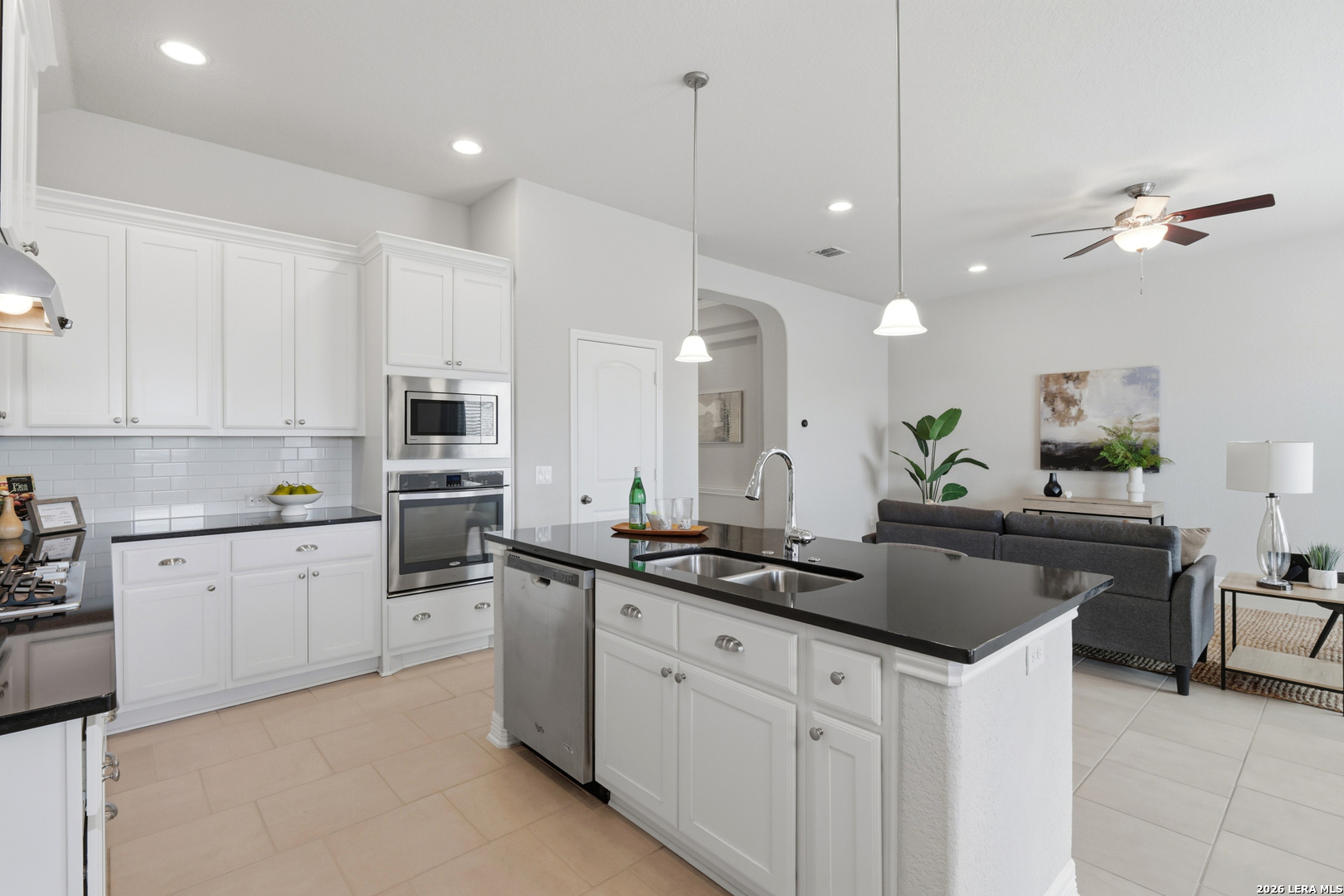 28830 Shadowrock San Antonio TX 78260