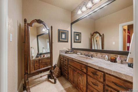 44 Oakland Hills Boerne TX 78006