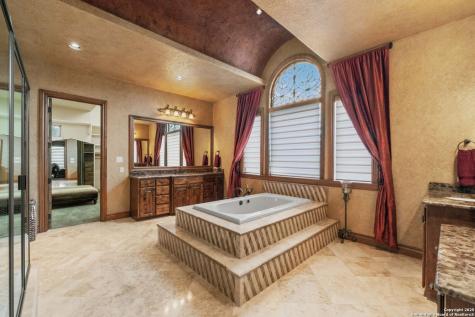 44 Oakland Hills Boerne TX 78006