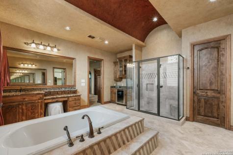 44 Oakland Hills Boerne TX 78006