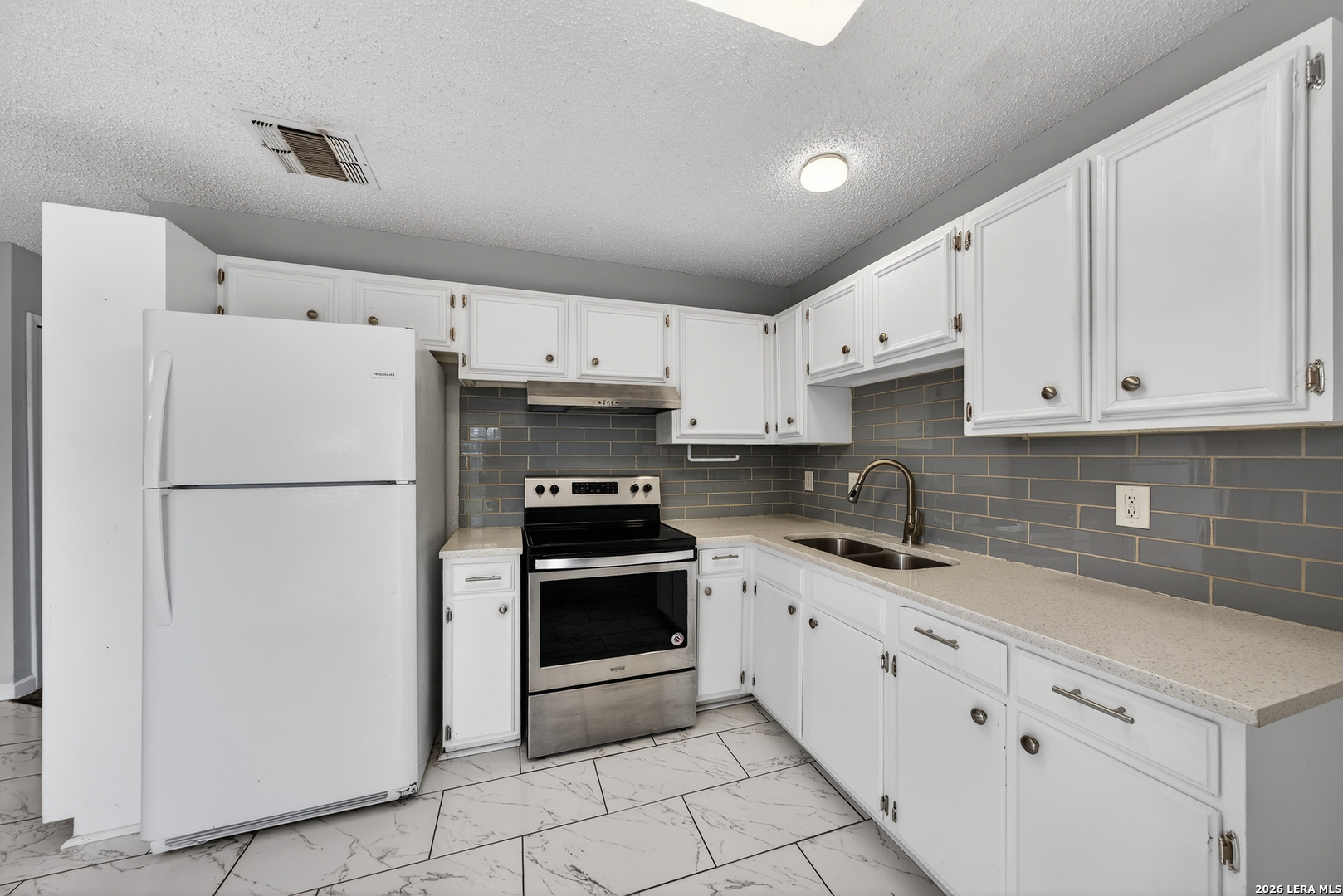 300 Roanoke Schertz TX 78154