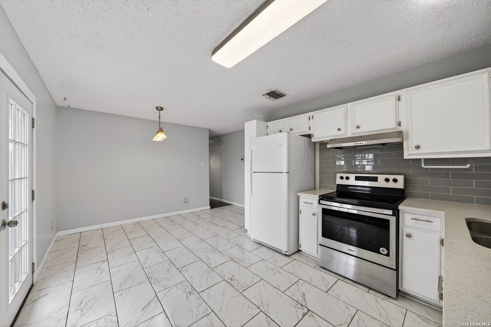 300 Roanoke Schertz TX 78154