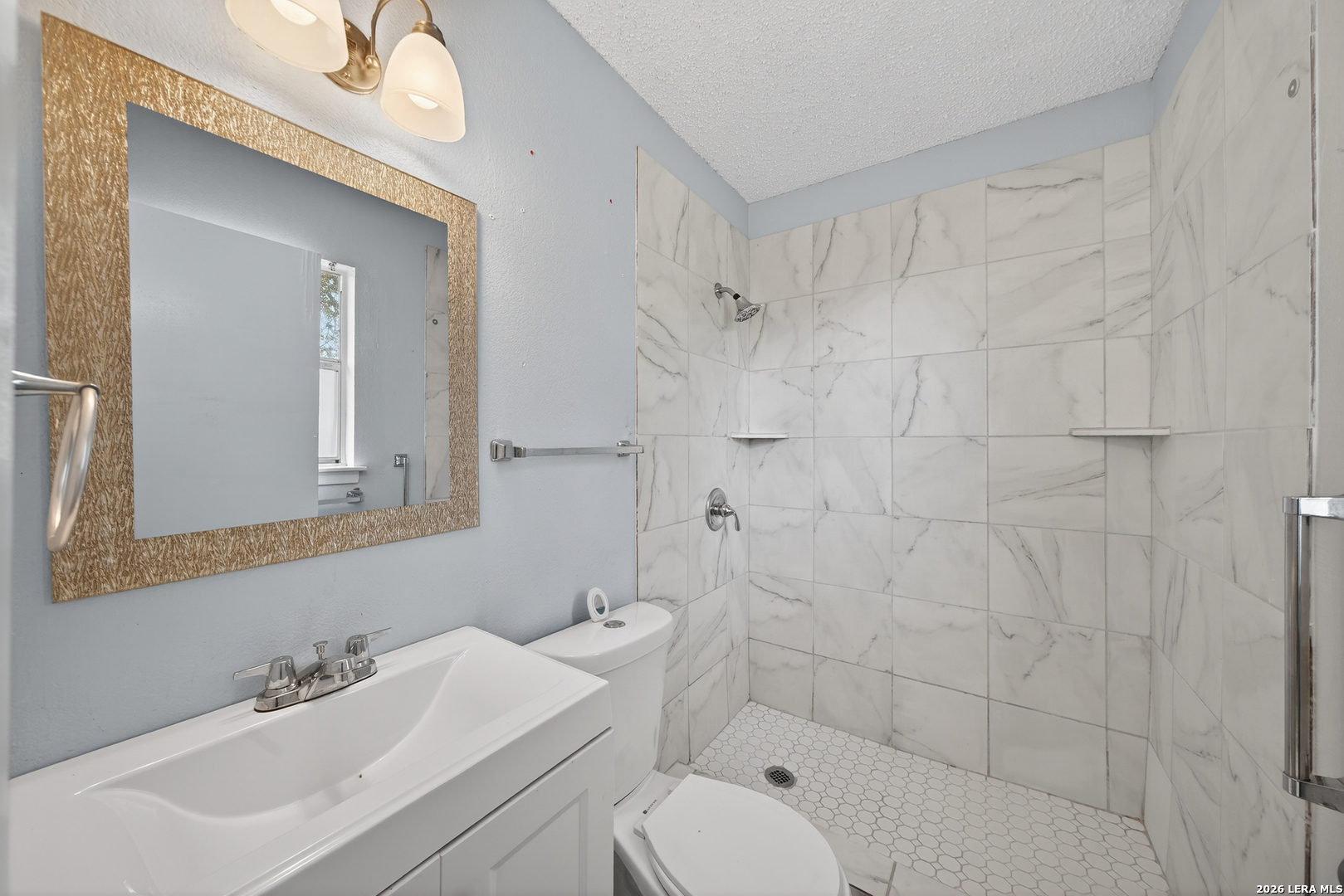 300 Roanoke Schertz TX 78154