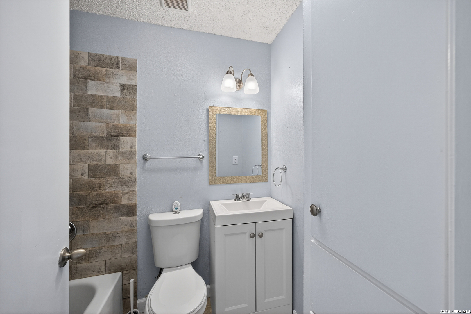 300 Roanoke Schertz TX 78154