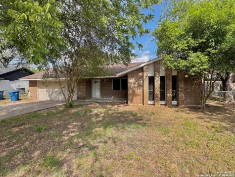 333 Chaparral Pleasanton TX 78064