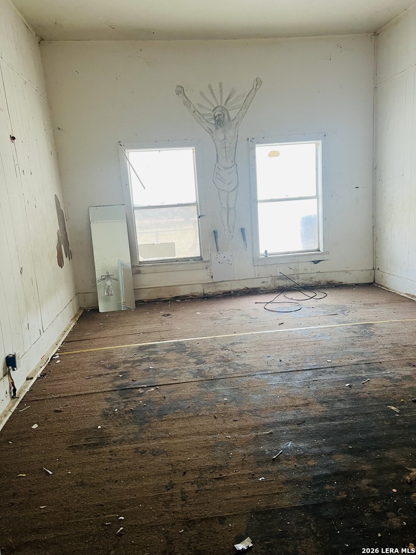 323 N Camp Uvalde TX 78801