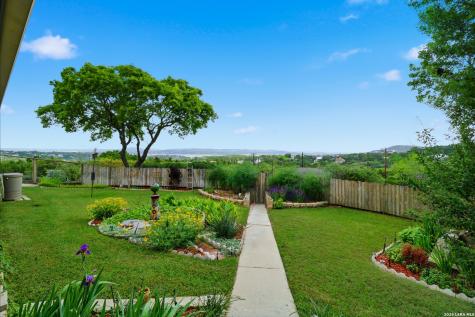 945 Colleen Canyon Lake TX 78133