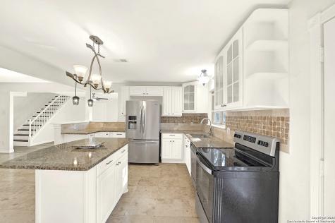 10806 Dreamland San Antonio TX 78230