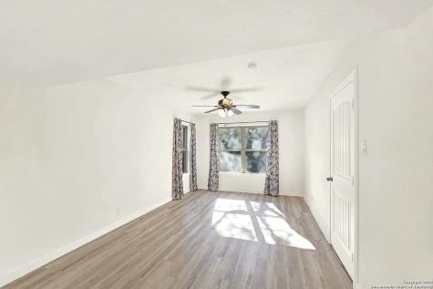 10806 Dreamland San Antonio TX 78230