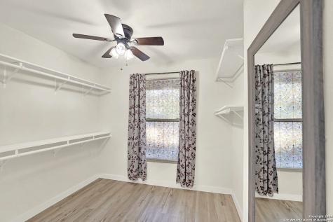 10806 Dreamland San Antonio TX 78230