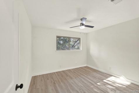 10806 Dreamland San Antonio TX 78230