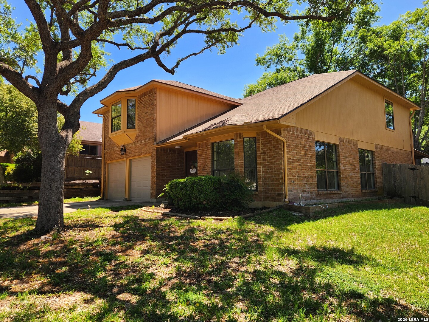 1019 Hedgestone San Antonio TX 78258