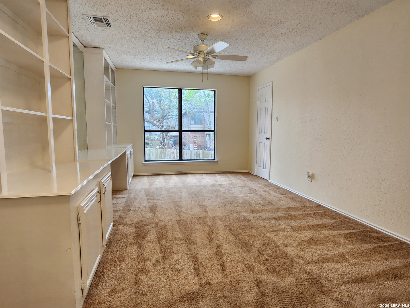 1019 Hedgestone San Antonio TX 78258