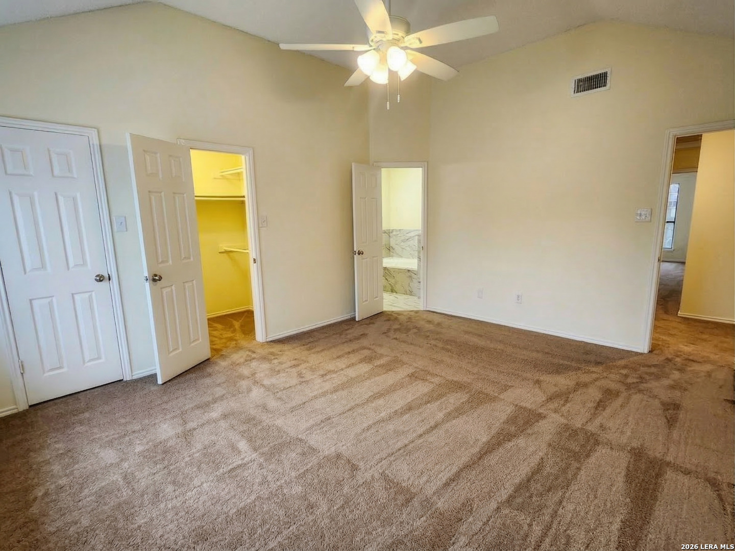 1019 Hedgestone San Antonio TX 78258