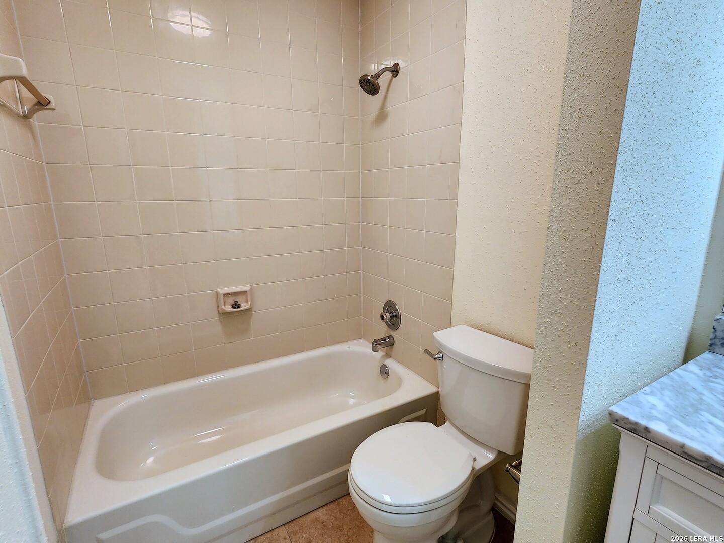 1019 Hedgestone San Antonio TX 78258