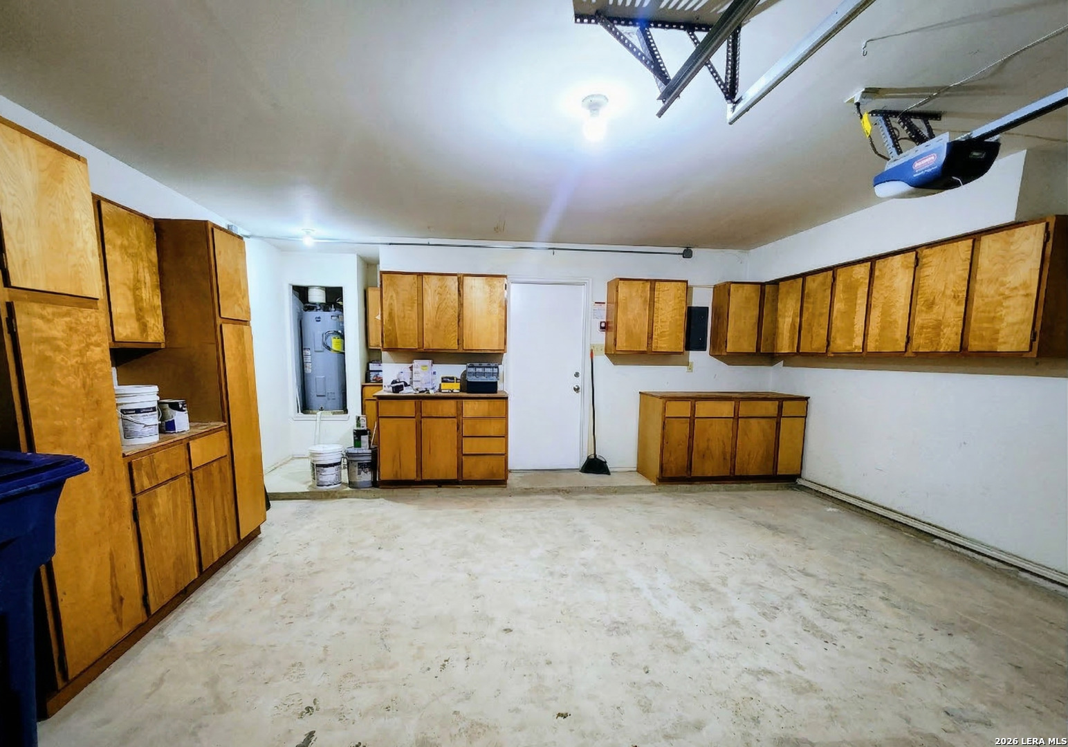 1019 Hedgestone San Antonio TX 78258