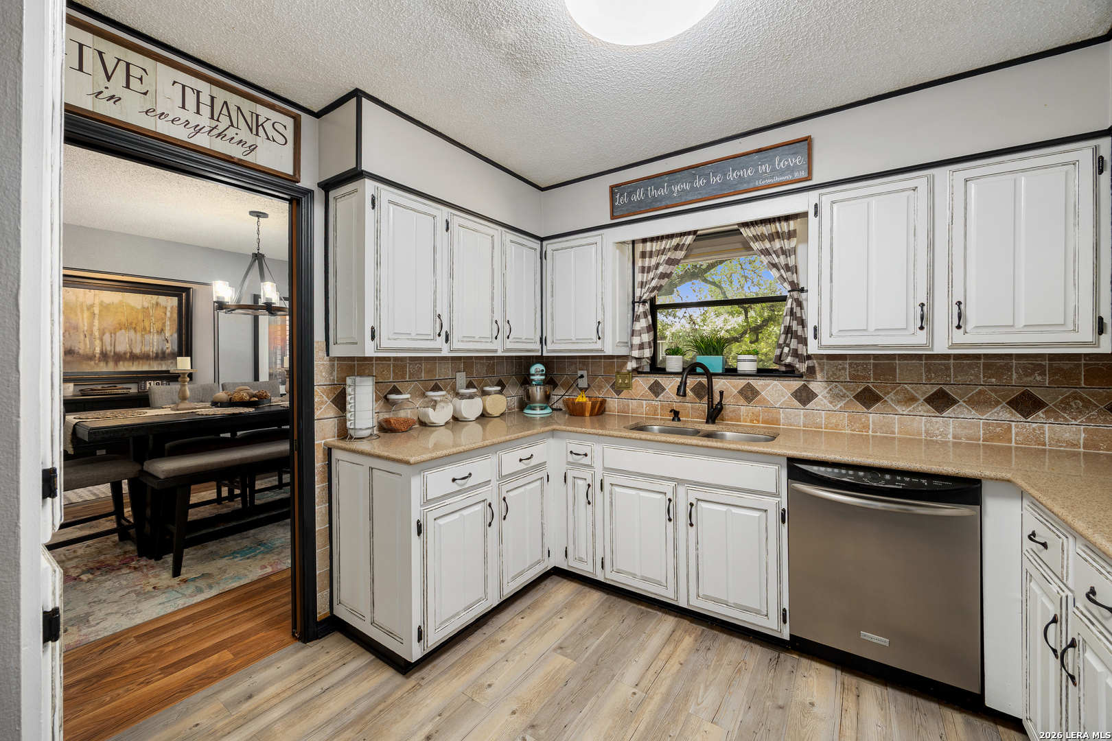 8911 Shady Winds San Antonio TX 78254
