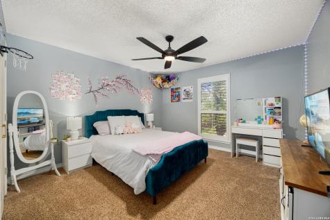 8911 Shady Winds San Antonio TX 78254