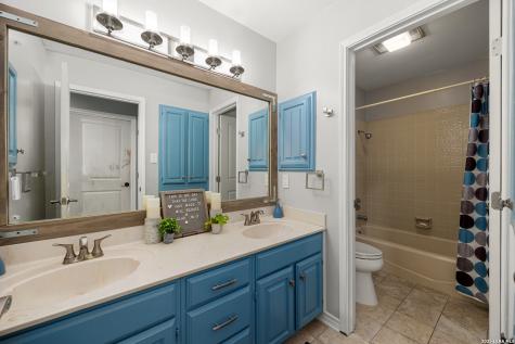 8911 Shady Winds San Antonio TX 78254