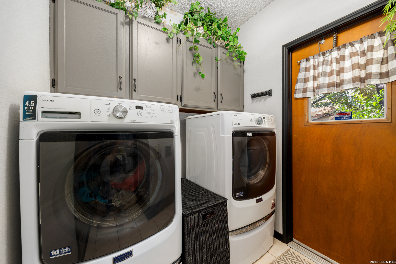 8911 Shady Winds San Antonio TX 78254