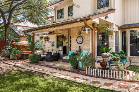 8911 Shady Winds San Antonio TX 78254