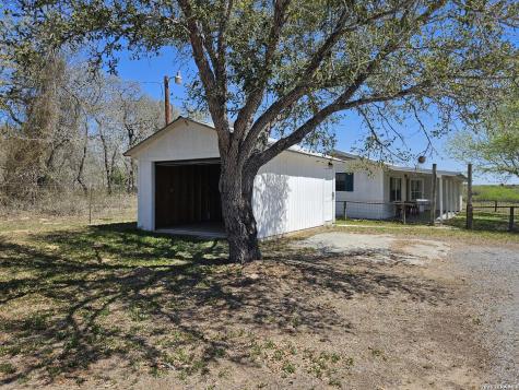 4821 Fm 467 Seguin TX 78155