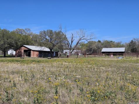 4821 Fm 467 Seguin TX 78155