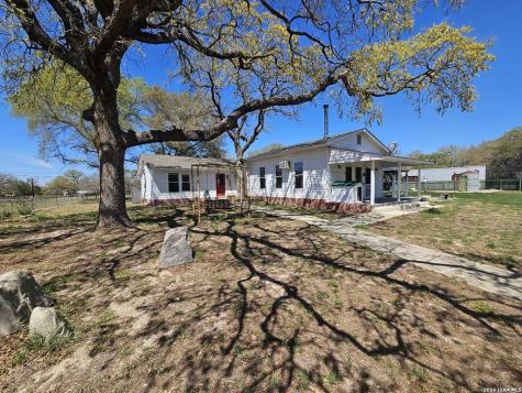 4821 Fm 467 Seguin TX 78155