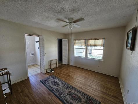 4821 Fm 467 Seguin TX 78155
