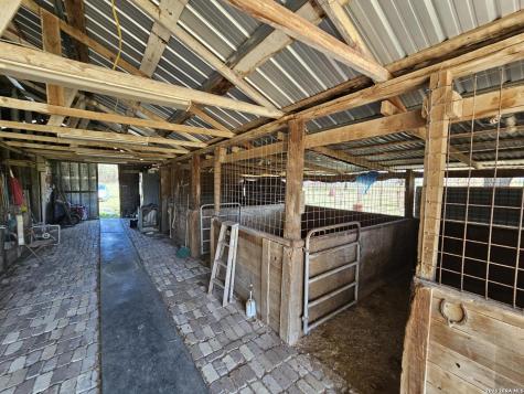 4821 Fm 467 Seguin TX 78155