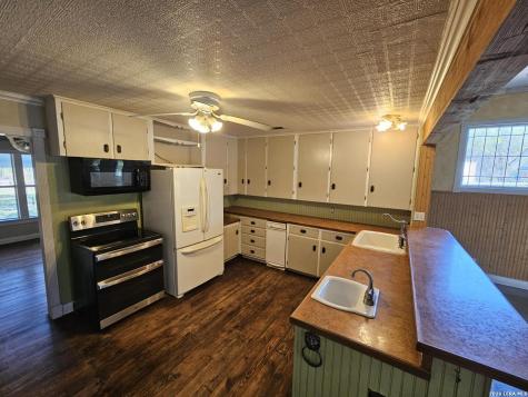 4821 Fm 467 Seguin TX 78155
