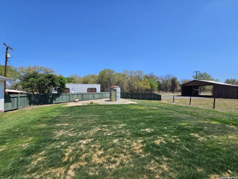 4821 Fm 467 Seguin TX 78155