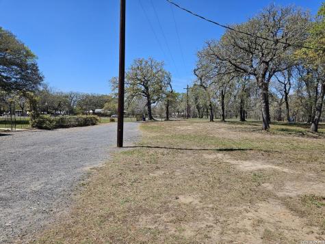4821 Fm 467 Seguin TX 78155
