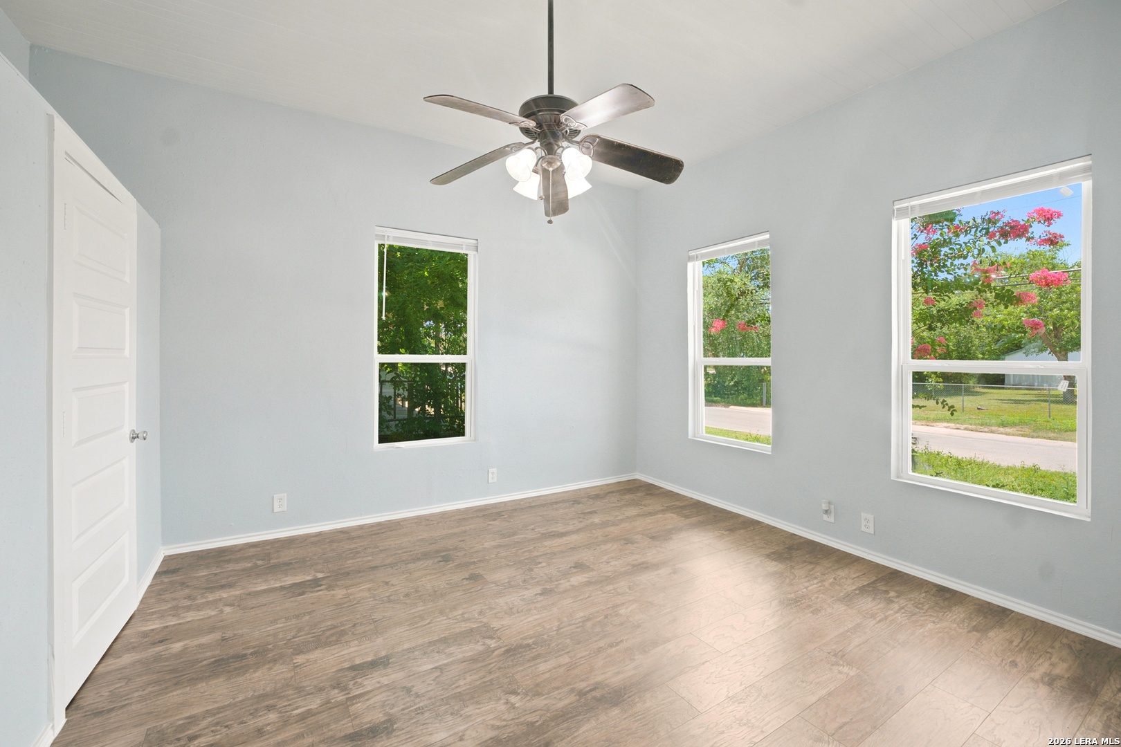 112 Avenue B Converse TX 78109