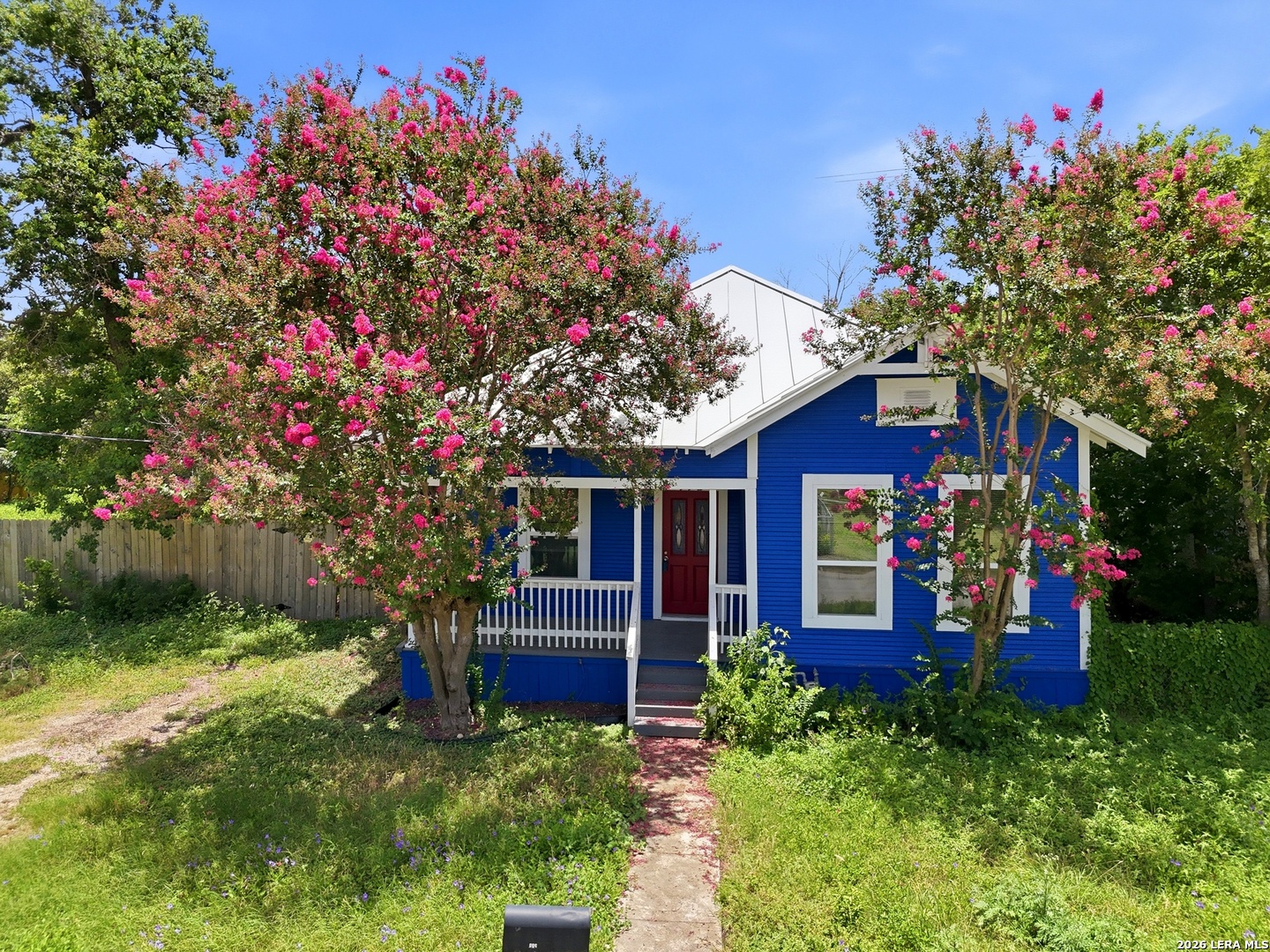 112 Avenue B Converse TX 78109