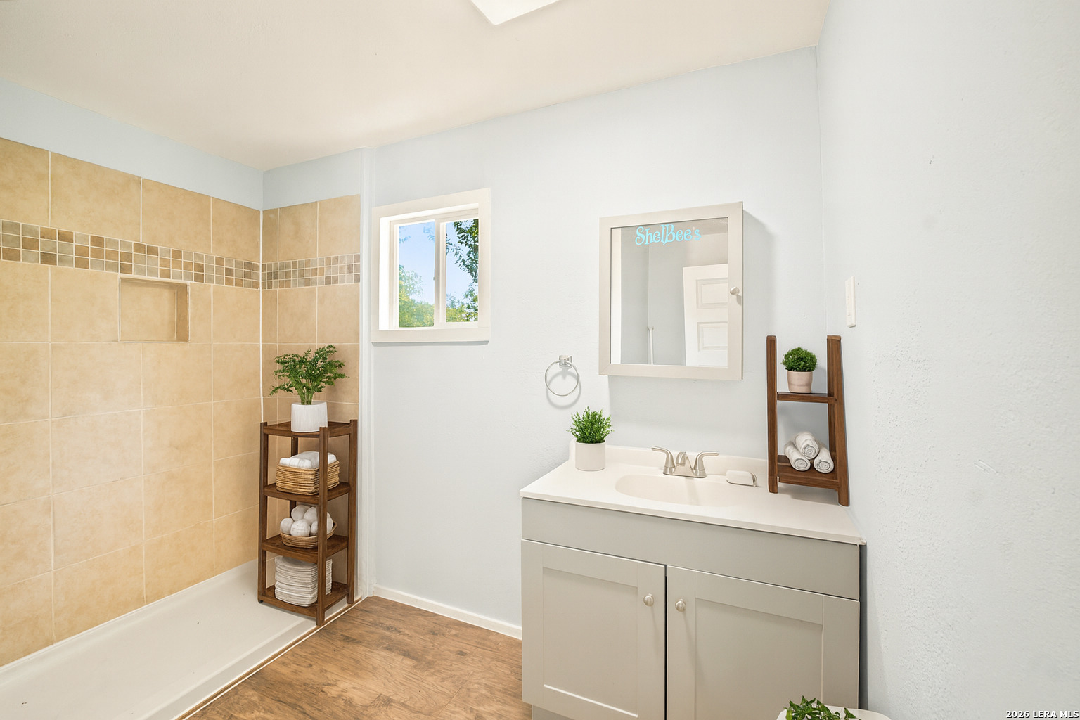 112 Avenue B Converse TX 78109