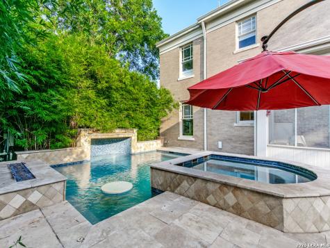 125 W Agarita Avenue San Antonio TX 78212