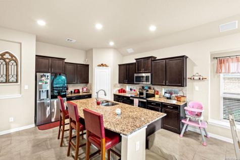5611 Strimple Street New Braunfels TX 78132