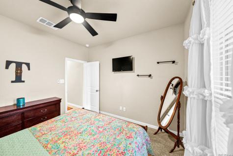 5611 Strimple Street New Braunfels TX 78132